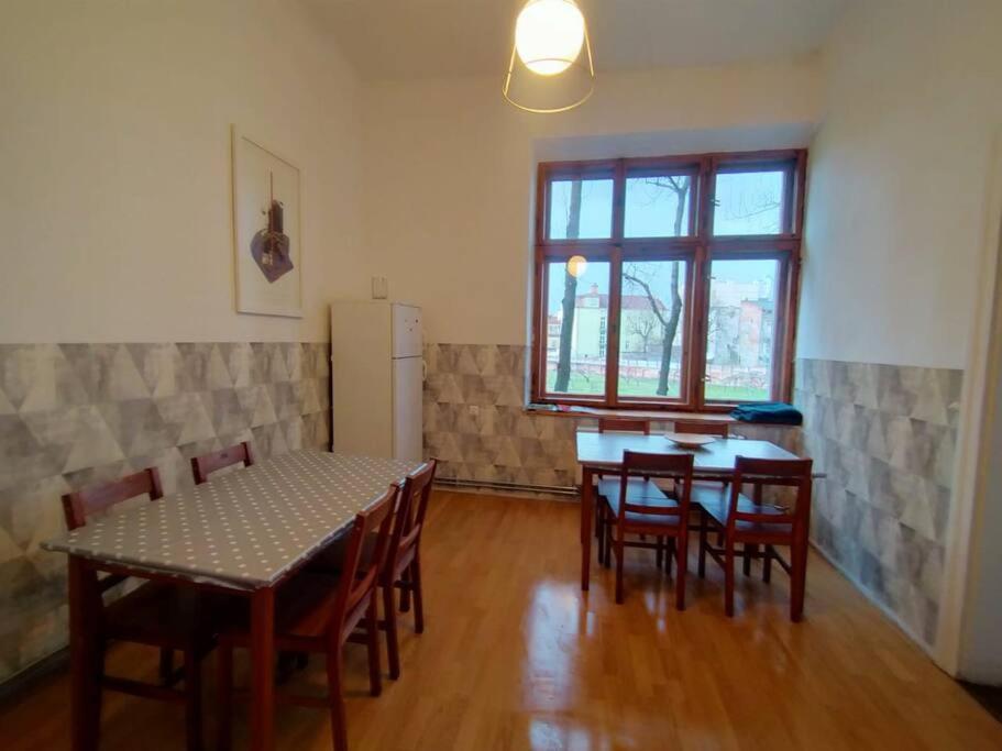 In The Heart Of ! 2 Apartment